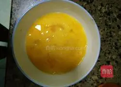 Illustration of how to make egg fried rice 6