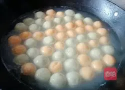 Illustration of making two-color glutinous rice balls 5