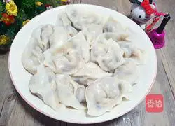 Illustration of how to make pork and carrot stuffed dumplings 11