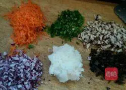 Illustration of how to make healthy vegetarian steamed buns 1