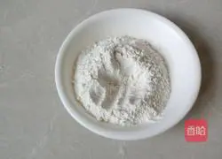 Oil Illustration of how to make fried eggplant pancakes 2