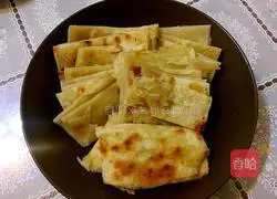 Illustration of how to make fish head cakes 4