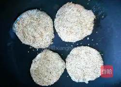 Illustration of how to make slag sesame cakes 12