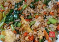 Egg Fried Rice Recipe Illustration 8