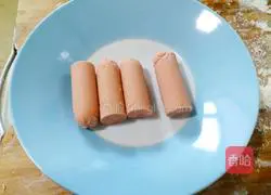 Illustration of Caterpillar Ham Sausage Steamed Buns 9