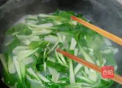 Illustration of how to make fried noodles 5
