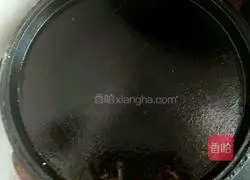 Illustration of how to make scallion pancakes 13