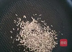 Illustration of how to make cucurbitic acid vinegar-braised cold noodles 1