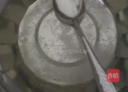 Illustration of how to make flower steamed buns 4