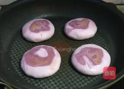 Purple Sweet Potato Glutinous Rice and Coconut Shredded Cake Recipe Illustration 11