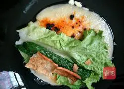 Illustration of how to make grain pancakes and fruits 9