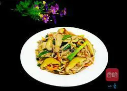 Three Fresh Fried Noodles Recipe Illustration 9