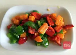 Illustration of how to make fried rice with beef and vegetables 5