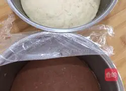 Illustration of how to make two-color steamed buns 9