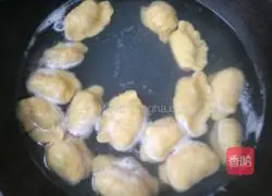 Gold Illustration of how to make pumpkin dumplings 12