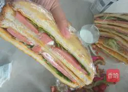 Illustration of how to make ham sandwich 6