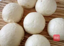 Illustration of making soft steamed buns 12