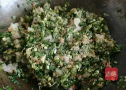 Illustration of how to make three fresh dumpling fillings 6