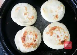 Illustration of how to make green onion cake 8