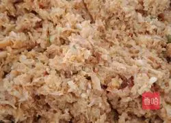 Illustration of making sauerkraut pie 2 