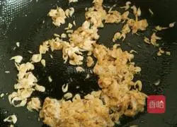 Illustration of how to make cabbage and shrimp cakes 4