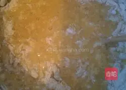 Illustration of how to make potato and egg pancakes 7