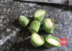 Baicai Dumpling Recipe Illustration 5