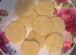 Golden Potato Cake Recipe Illustration 9