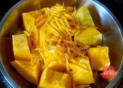 Illustration of how to make pumpkin steamed buns 2