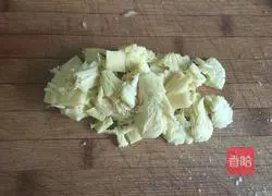 Illustration of how to make curry meat buns 3