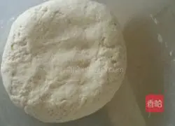 Illustration of making Northeastern pickled cabbage dumplings 1