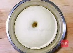 Illustration of how to cut bean flour steamed buns 5