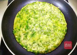 Illustration of how to make chive egg pancake 15