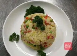 Illustration of how to make barbecued pork and kale fried rice 3