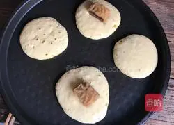 Illustration of how to make mung bean cake golden cake 8
