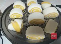 Illustration of how to make two-color steamed buns 12