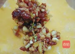 Illustration of how to make double melon buns 11