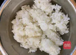 Egg Fried Rice Recipe Illustration 3