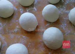 Illustration of how to make soft and fragrant steamed buns 9