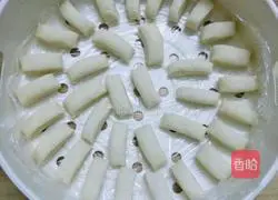 Illustration of how to make small steamed buns 6