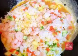 Pineapple and Shrimp Fried Rice Recipe Illustration 6