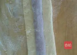 Illustration of how to make two-color milk steamed buns 8