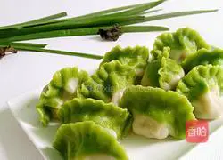 Illustration of making fancy dumplings 24