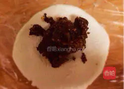 Illustration of making glutinous rice brown sugar cake 3