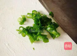 Illustration of how to make chive egg pancake (a nutritious breakfast made by mother for her baby) 5