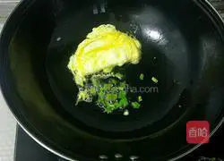 Illustration of how to make ham fried rice 3