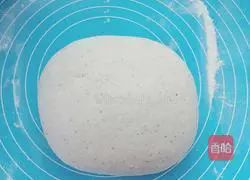 Illustration of how to cut steamed buns with whole wheat bean dregs knife 4