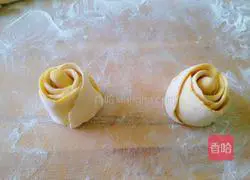 Illustration of how to make rose steamed buns 13