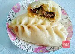 Illustration of how to make Jiaodong pork ribs buns 9