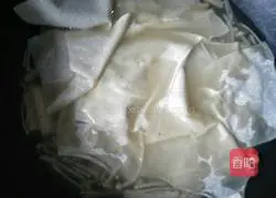 Sour soup wonton wrappers Illustration of how to do it 5